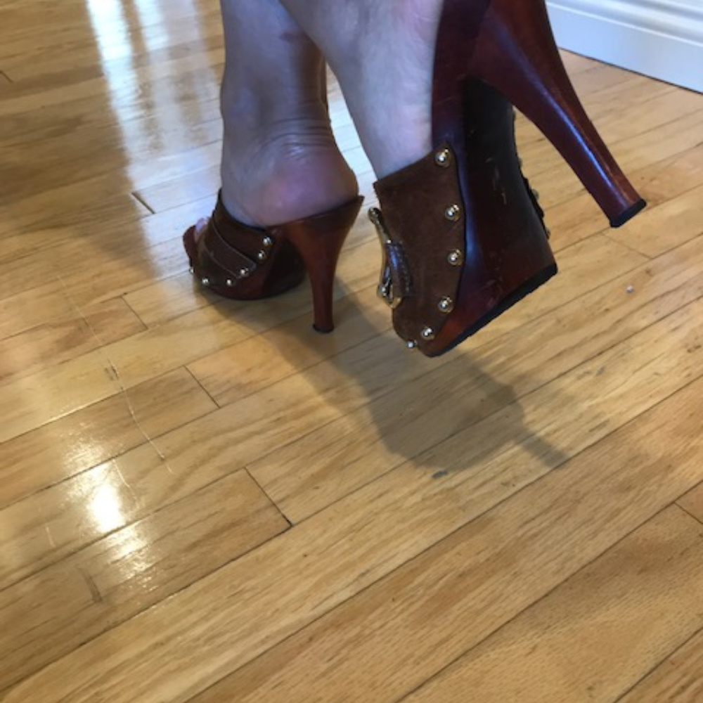 Gucci Sandals - Picture 5 of 9